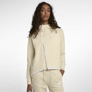 Peach Nike Sportswear Tech Fleece Two Way Zip Cape (Hoodie) and Pants